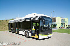 Autobus Solaris na parkingu